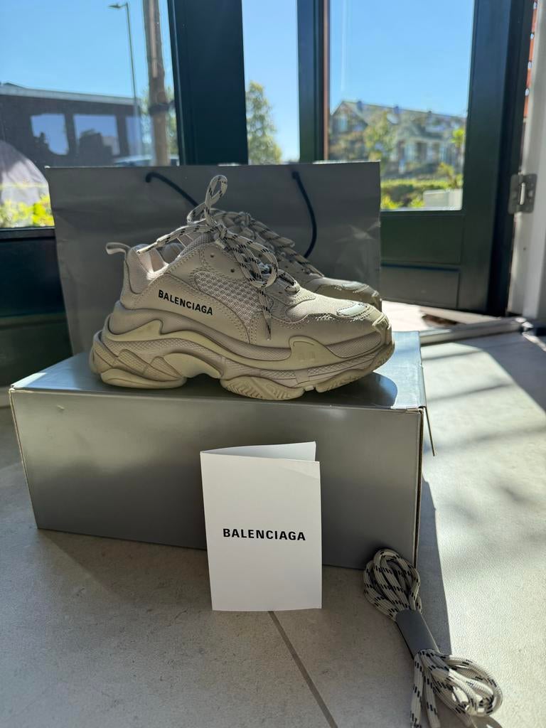 Balenciaga Triple S, Ophalen of Verzenden, Gedragen, Overige kleuren, Sneakers of Gympen
