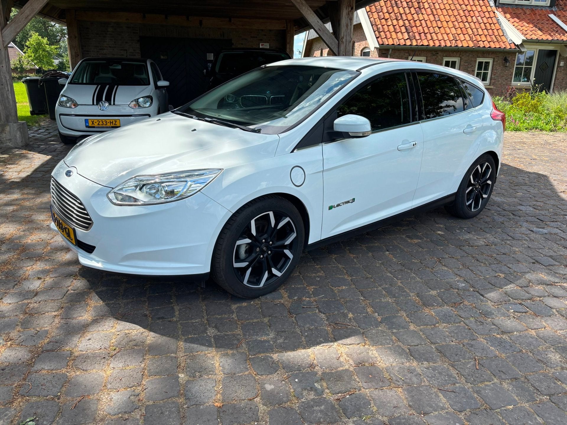 Ford Focus Titanium Electric, 145 pk, Stof, Gebruikt, Zwart