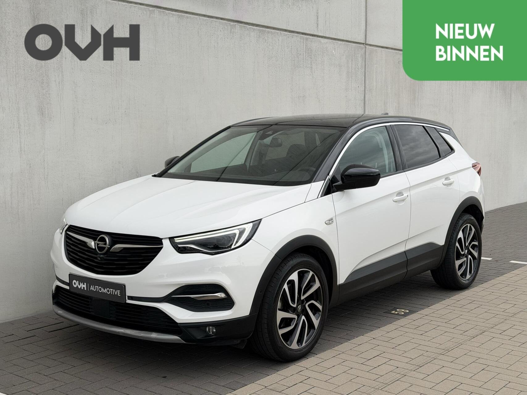 Opel Grandland X 1.2 Ultimate | stuurverw | Camera | CarPlay, Auto's, Gebruikt, 1199 cc, Leder en Stof, Wit