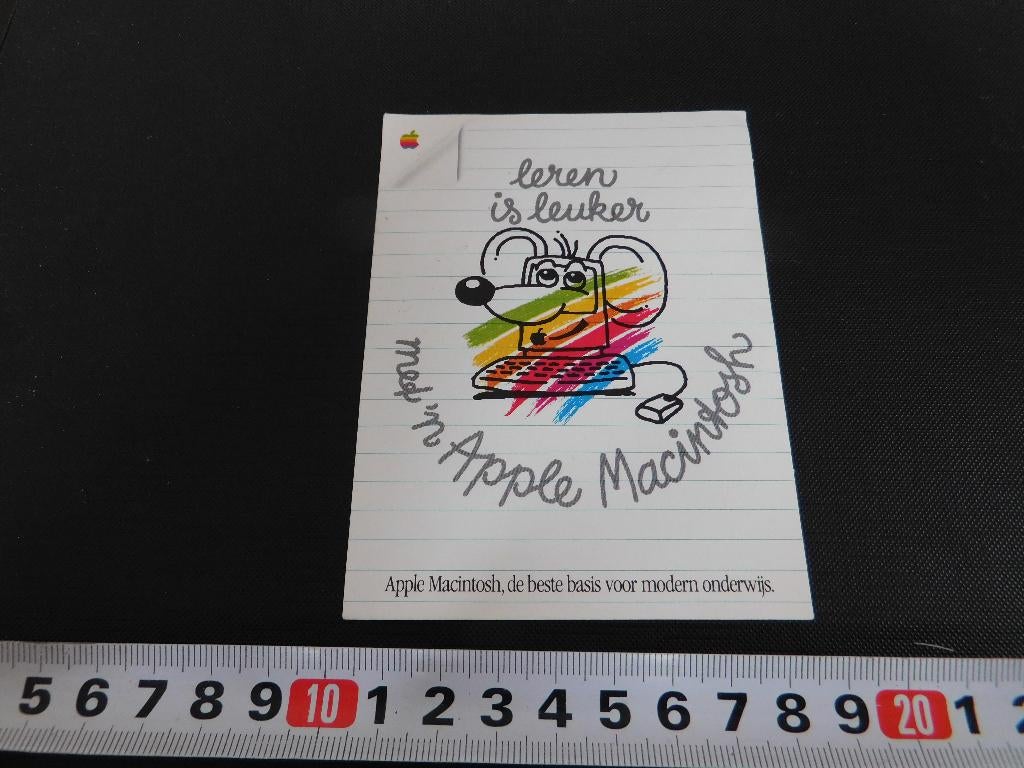 sticker Leren is leuker met 'n APPLE MACINTOSH  *, Ophalen, Zo goed als nieuw
