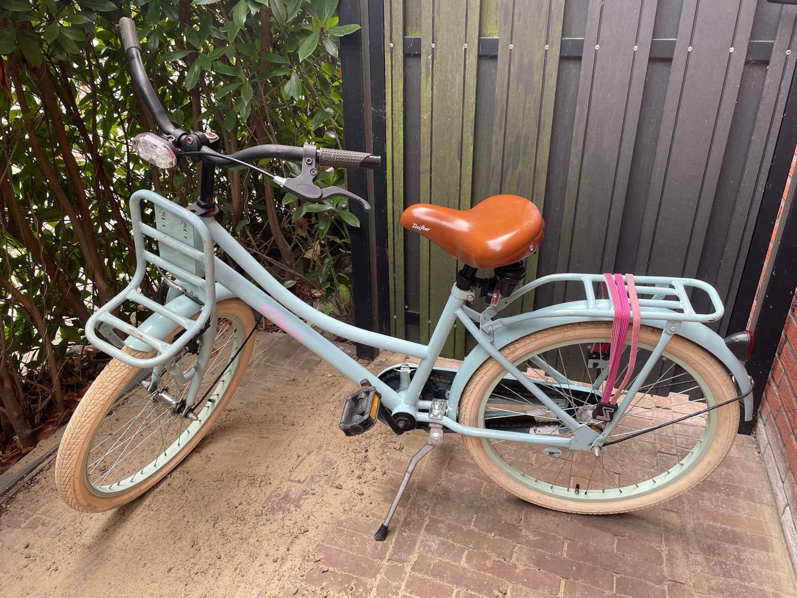 Diva meisjesfiets 22 inch - Gebruikt (opknapper), Ophalen, 22 inch, Gebruikt, Velgrem
