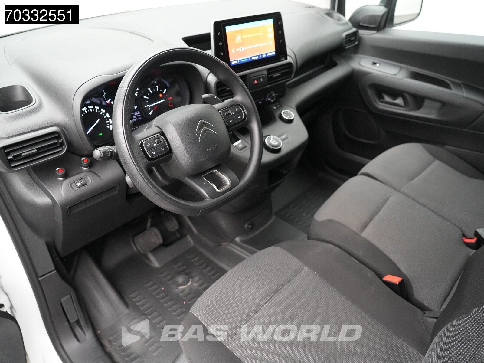 Citroën Berlingo 130pk Automaat Benzine Navi Camera CarPlay, Automaat, 1441 kg, Stof, Gebruikt