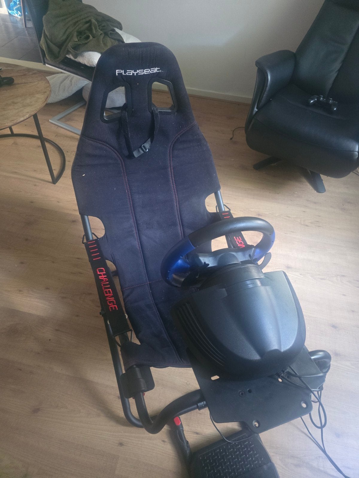 Thrustmaster T150 racestuur met Playseat Challenge, Ophalen, Racestuur, Gebruikt, PlayStation