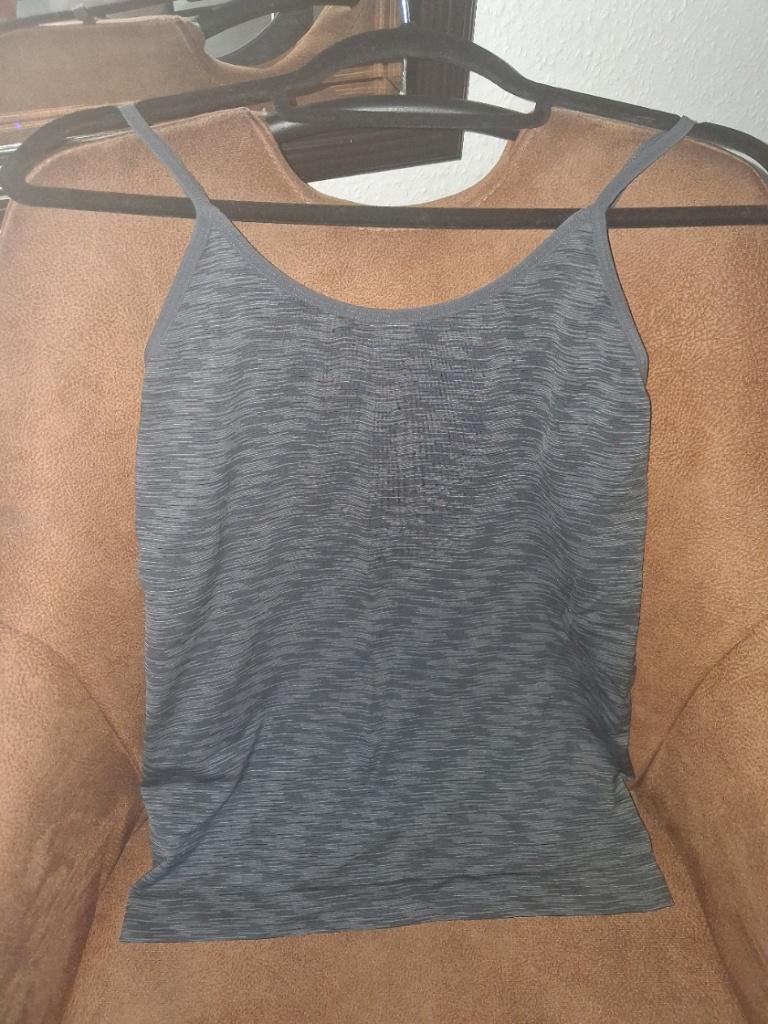 Wibra grijze spagetti top, maat L, Kleding | Dames, Maat 38/40 (M), Ophalen of Verzenden, Zo goed als nieuw, Zonder mouw