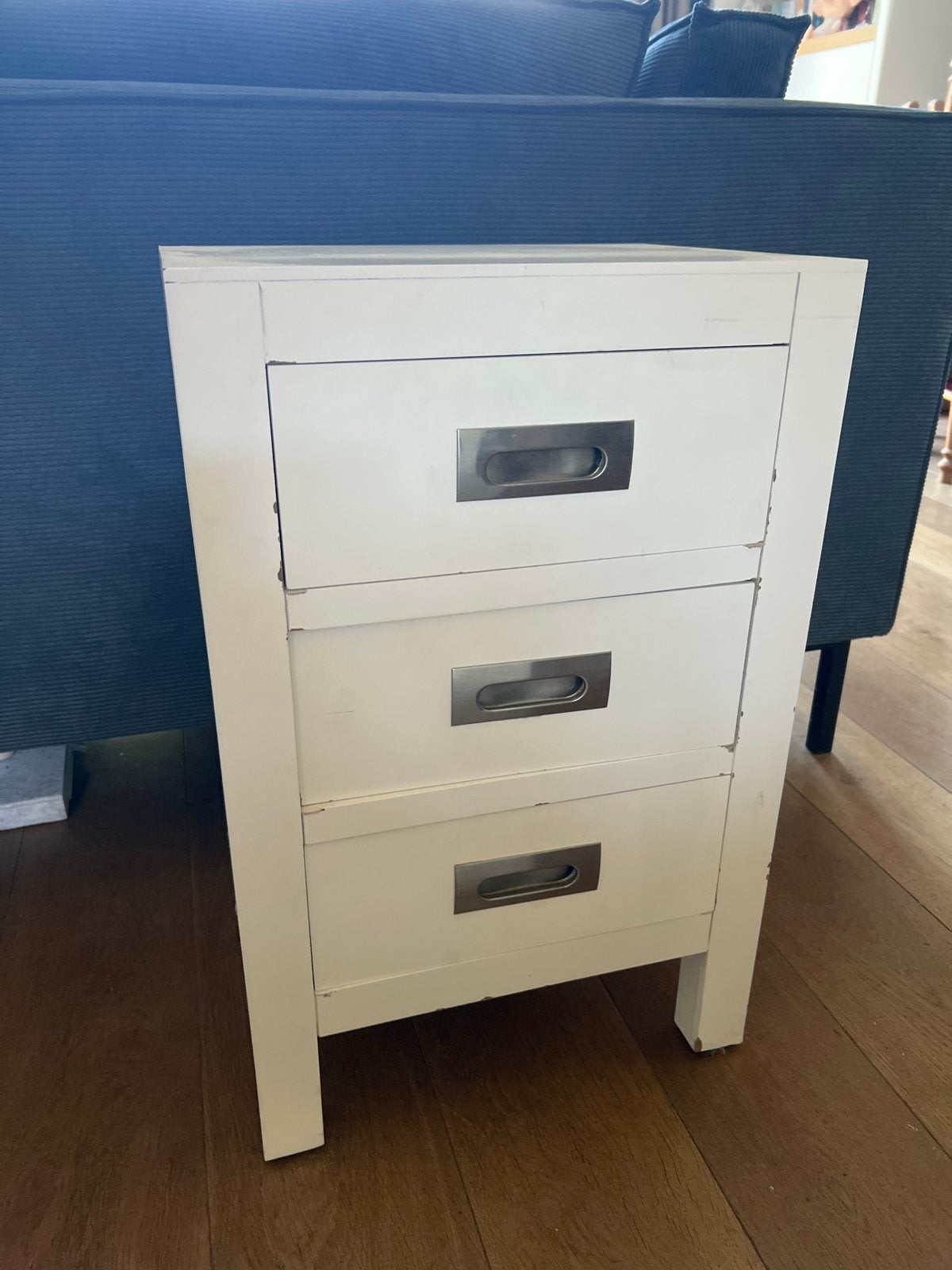 Wit nachtkastje met 3 laden, Huis en Inrichting, Kasten | Ladekasten, Ophalen, Minder dan 50 cm, Gebruikt, 3 of 4 laden