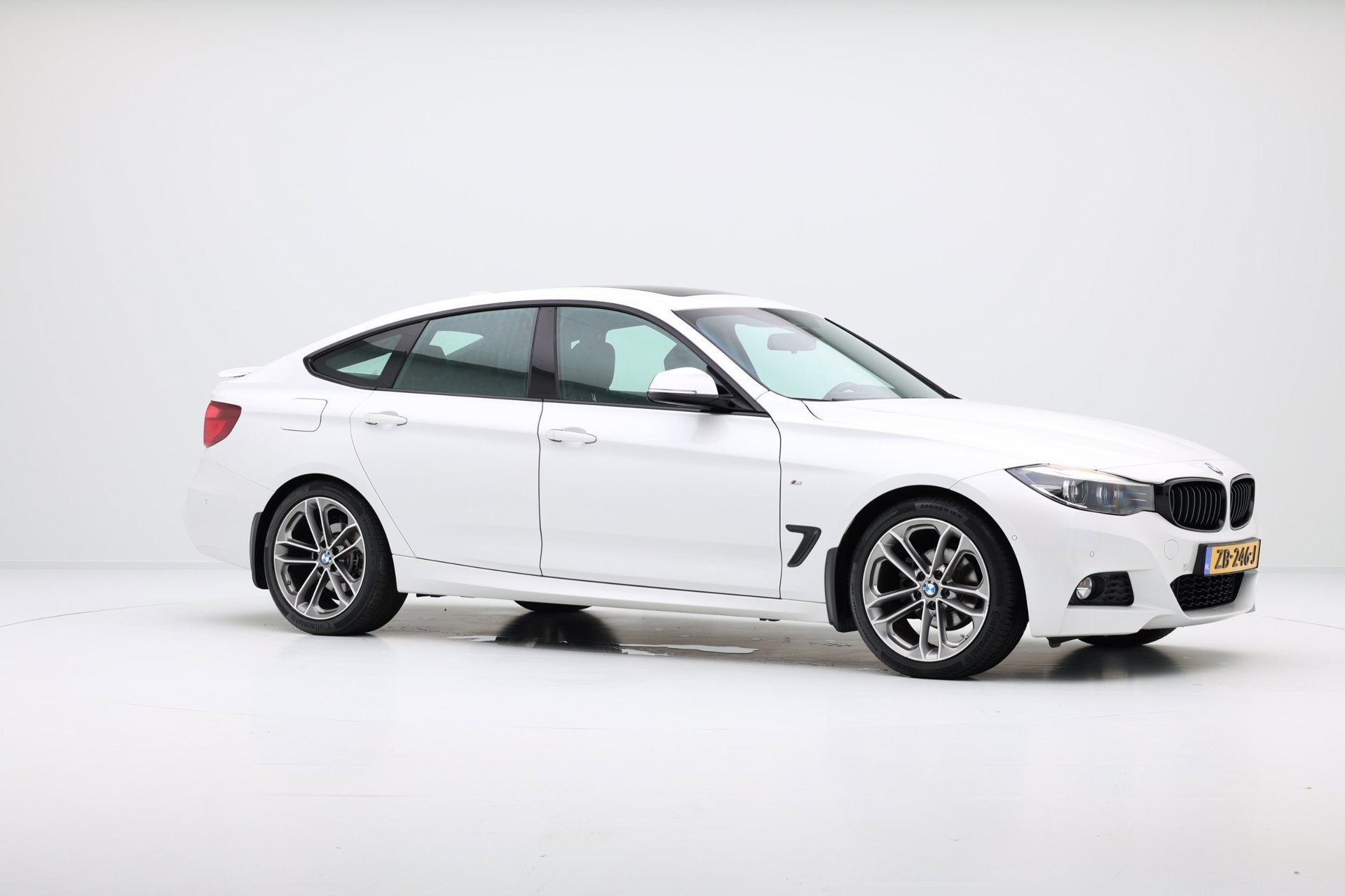 BMW 3-serie Gran Turismo 320i High Executive Edition Aut. HU, Auto's, Automaat, 1998 cc, Achterwielaandrijving, Gebruikt