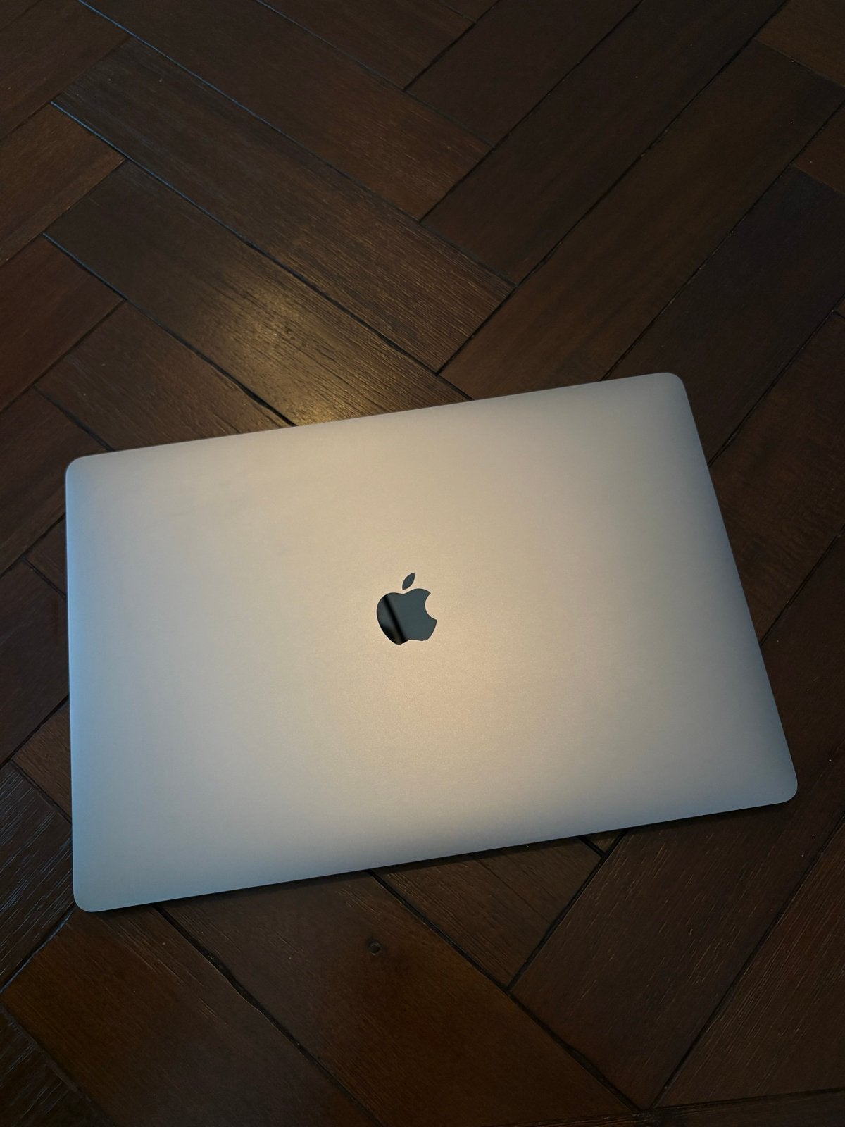 Foto 6 van MacBook Pro 16” 2019 i9 / 16GB / 1TB / Radeon 5500M