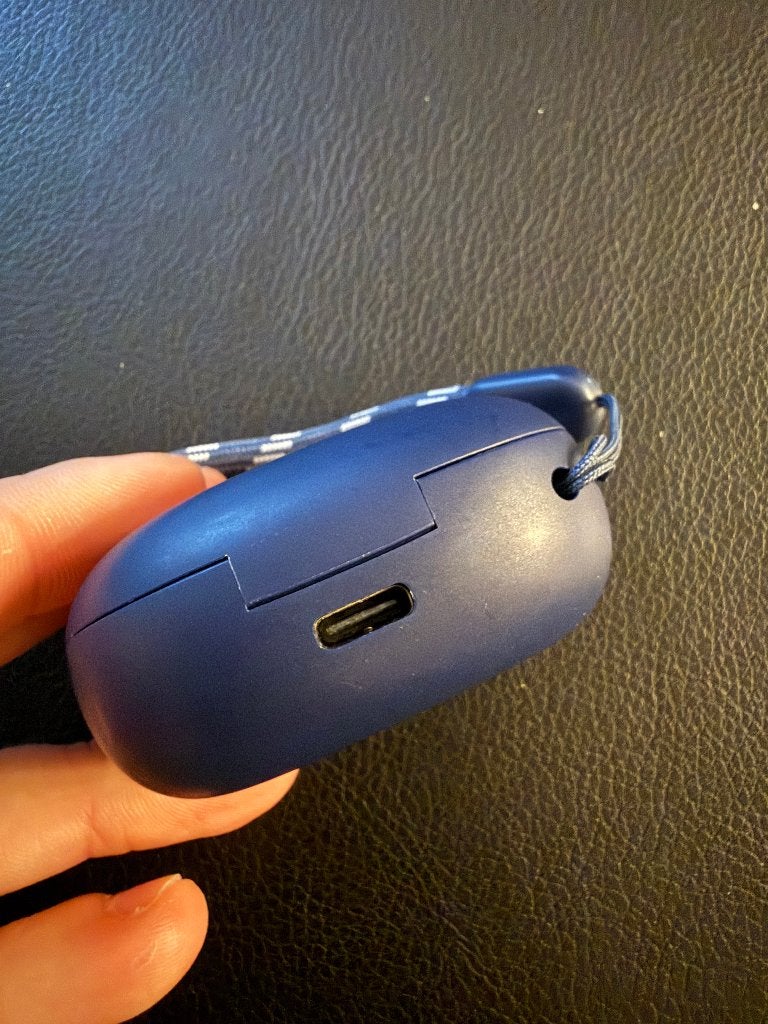 Original SOUNDCORE P20i blue charging case, Gebruikt, Soundcore, Ophalen of Verzenden, In oorschelp (earbud)