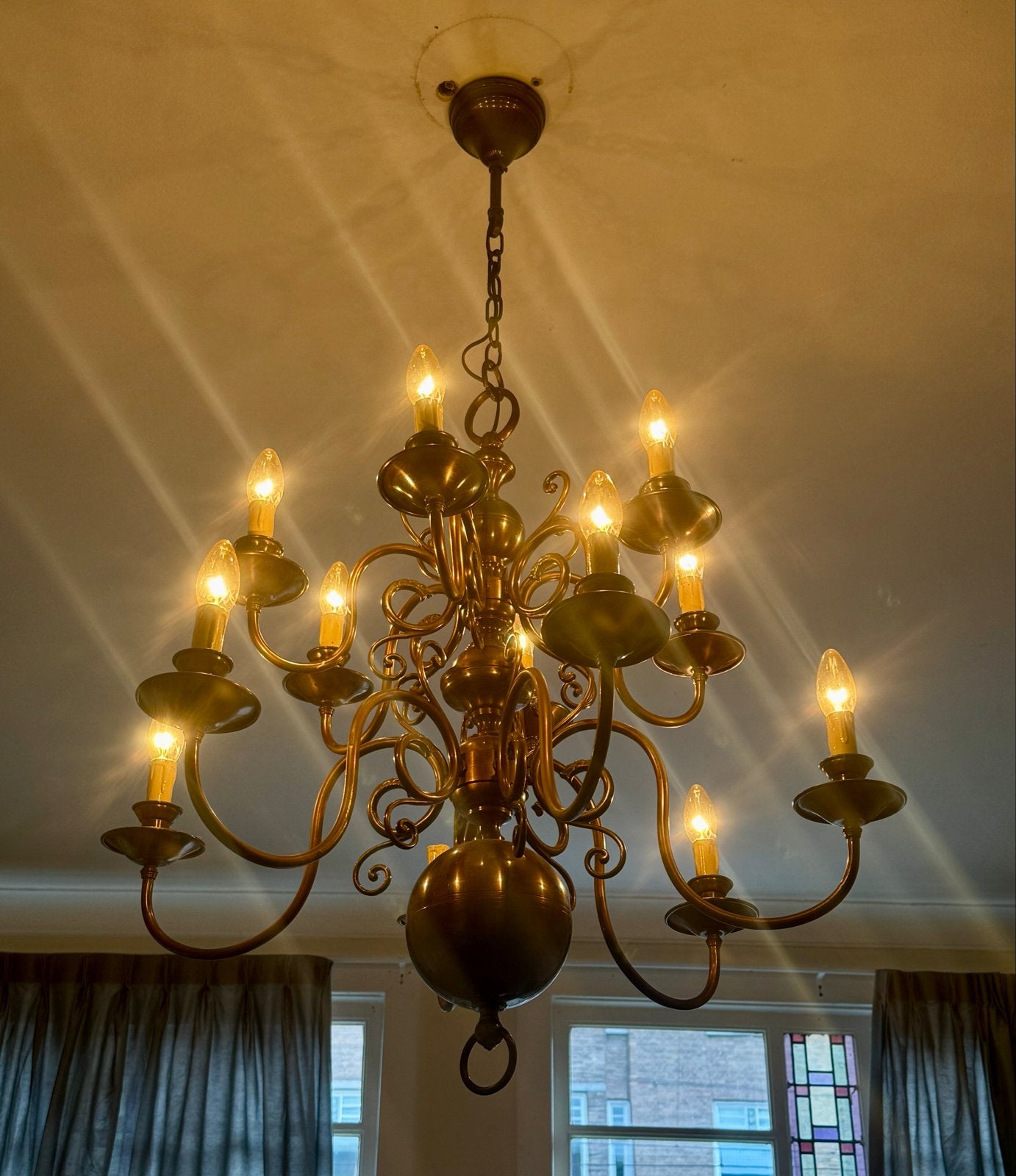 Grote Oude Hollandse Messing Bolkroon 12-lichts – Ø 80 cm, Ophalen