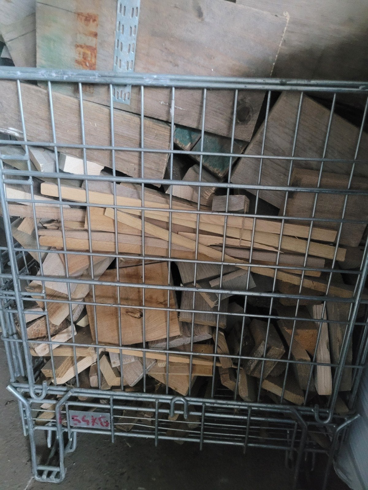 Diverse houten blokken en planken voor de houtkachel, Tuin en Terras, Haardhout, Minder dan 3 m³, Ophalen, Overige houtsoorten