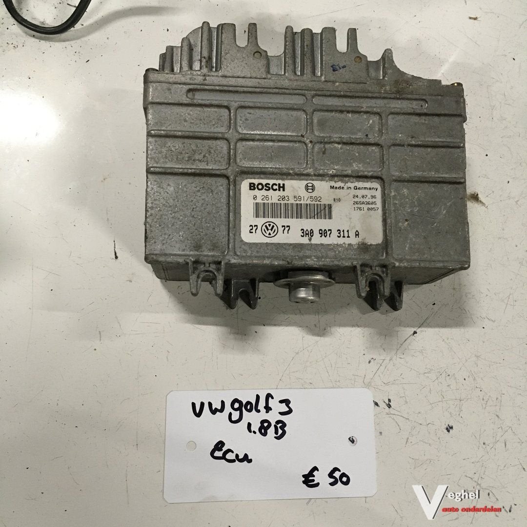Vw Golf 3  1.8  1996   ECU    bosch 0 261 203 591 / 592    V