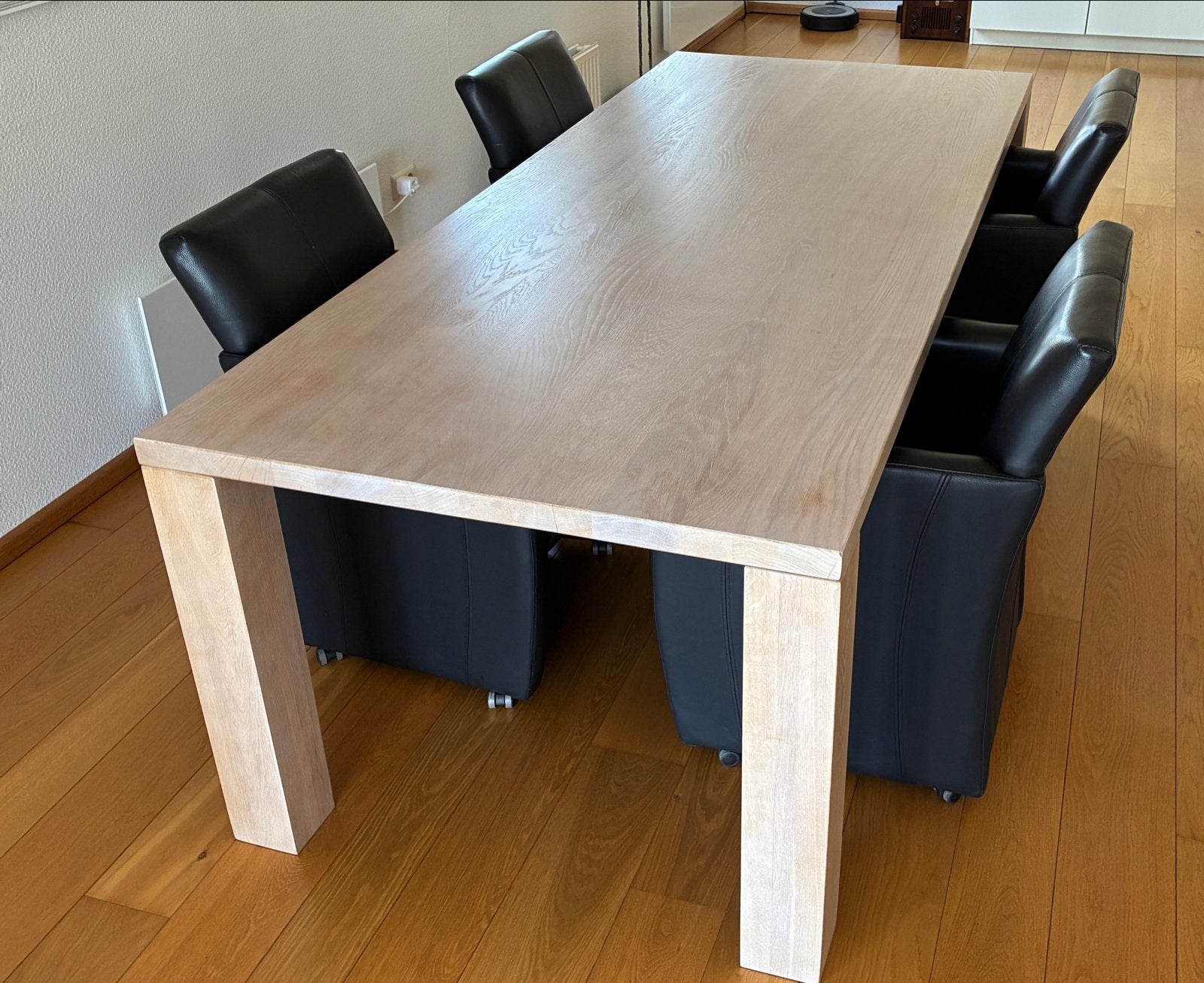 Robuuste eettafel van licht eikenhout, Huis en Inrichting, Ophalen, Eikenhout, 200 cm of meer, 50 tot 100 cm
