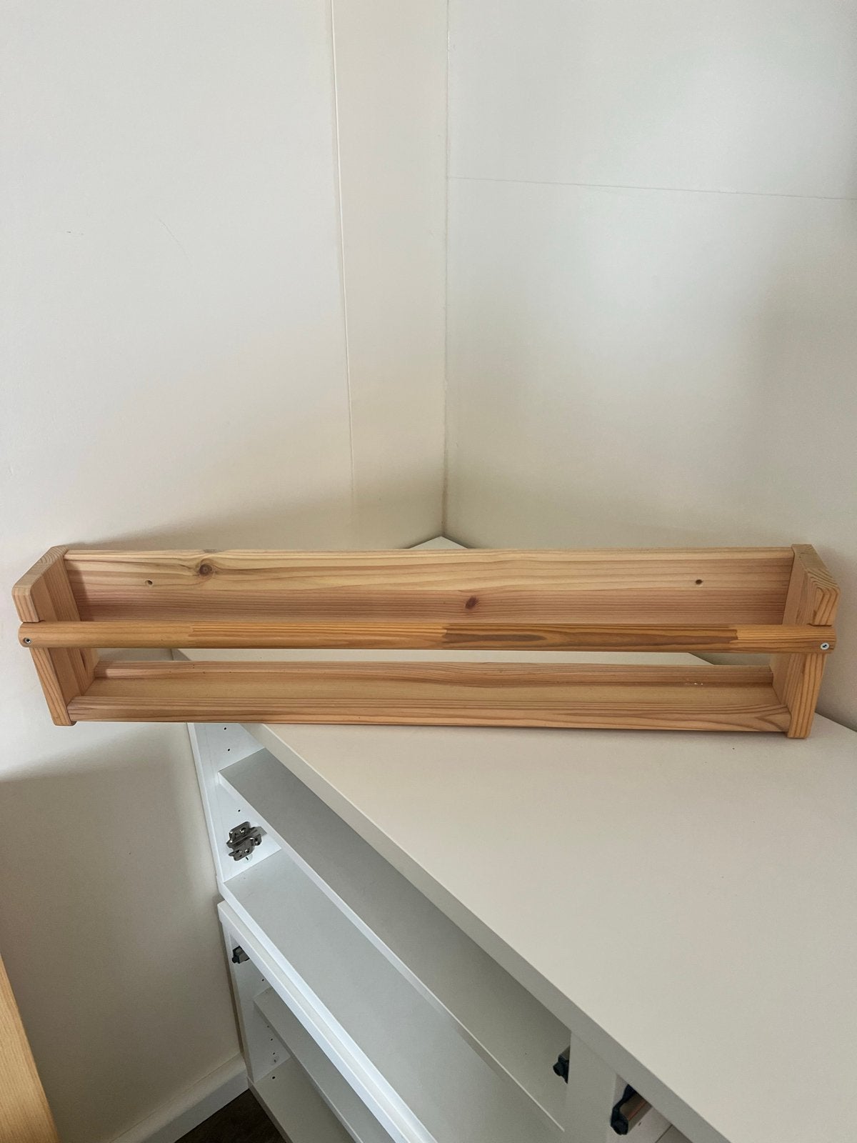IKEA FLISAT wandopberger 5 stuks - Licht Wit Gebeitst Grenen, Ophalen, Zo goed als nieuw
