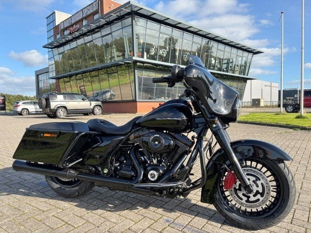 Harley-Davidson FLHTK LIMITED STREETGLIDE FLHX (bj 2009), Motoren, Dopplerlaan 26
9207 HC  Drachten, NL, H-D Benelux B.V., Gebruikt