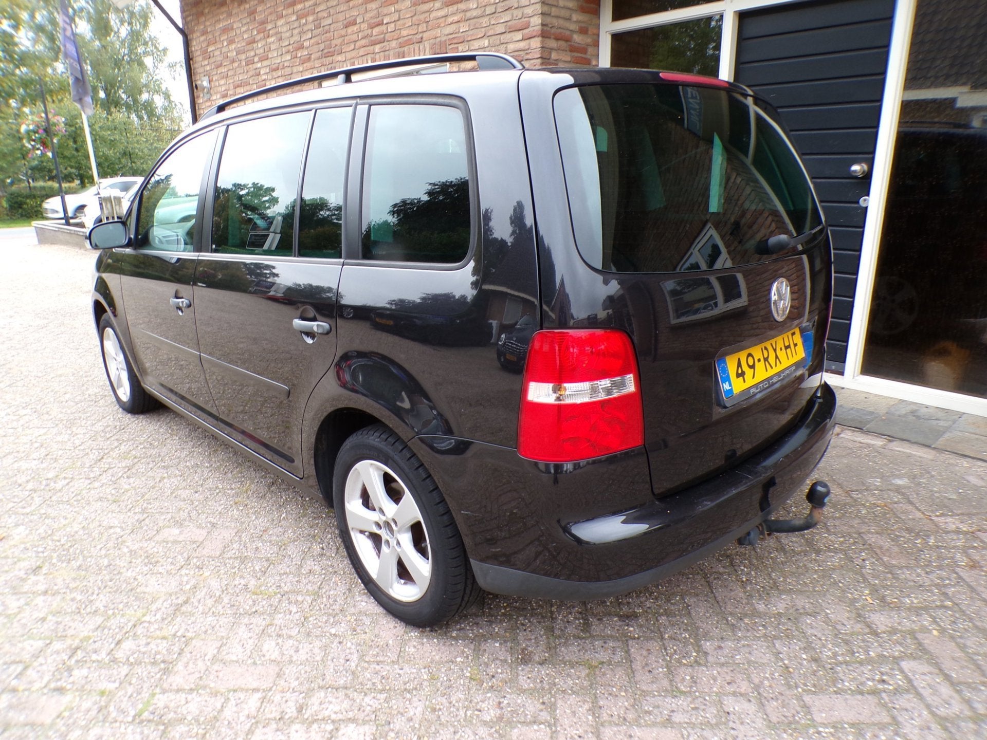 Volkswagen Touran 1.6 Business, Auto's, Voorwielaandrijving, Stof, Zwart, 4 cilinders