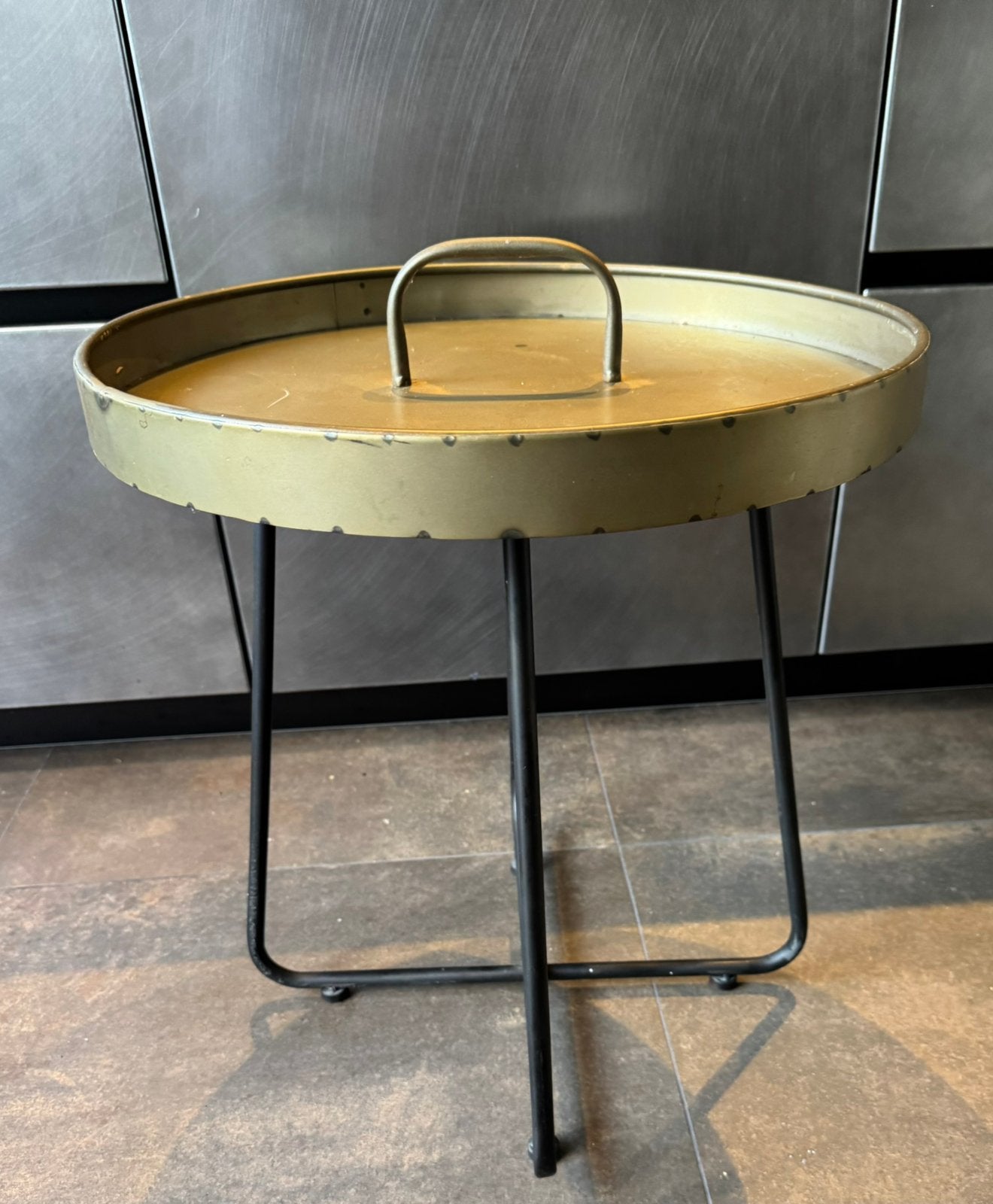 Ronde bijzettafel, Huis en Inrichting, Tafels | Bijzettafels, Ophalen, Minder dan 55 cm, Metaal of Aluminium, Rond