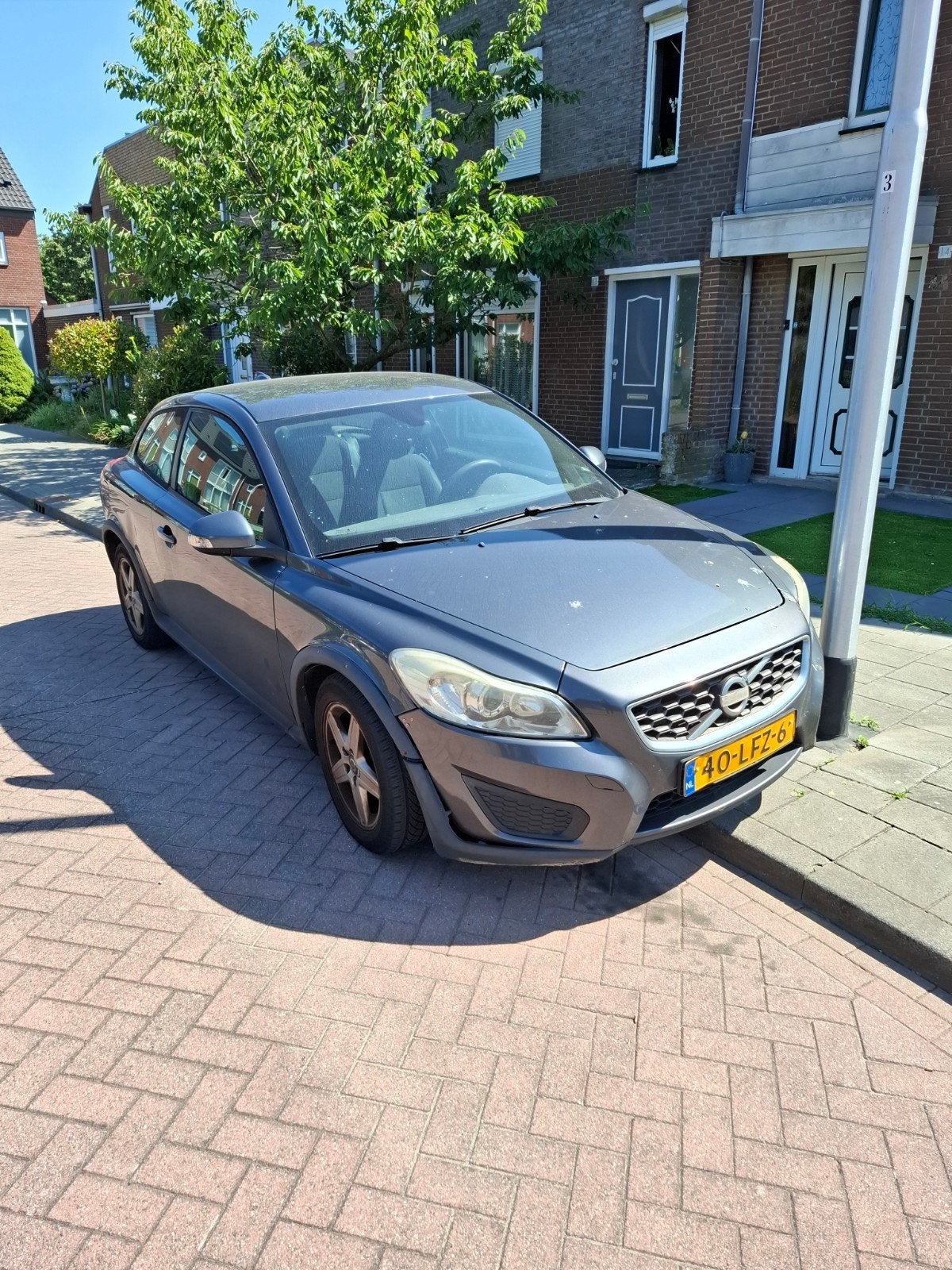 Volvo C30 1.6 2010 Grijs loop of sloop, Voorwielaandrijving, 1596 cc, 4 stoelen, 100 pk