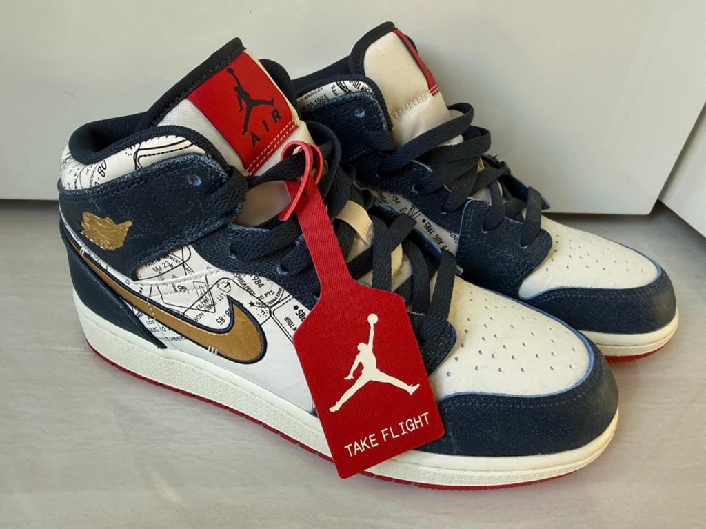 Air Jordan 1 Mid SE GS Take Flight maat 38,5, Blauw, Sportschoenen, Nieuw, Ophalen of Verzenden