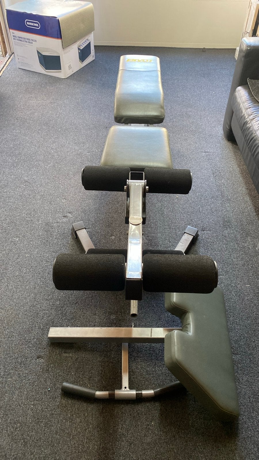 Pivot Fitnessbank - Verstelbaar voor diverse oefeningen, Sport en Fitness, Ophalen, Gebruikt, Buik, Fitnessbank