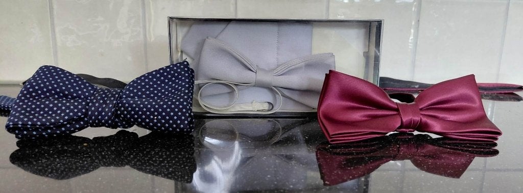 Stijlvolle vlinderdassen set: Blauw, Grijs & Bordeauxrood, Onbekend, Meerkleurig, Ophalen of Verzenden, Zo goed als nieuw