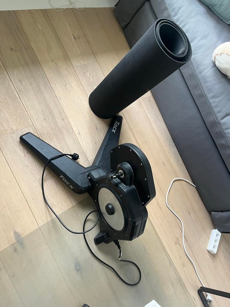 Tacx Flux S Smart T2900S fietstrainer, Sport en Fitness, Wielrennen, Ophalen, Zo goed als nieuw, Overige typen