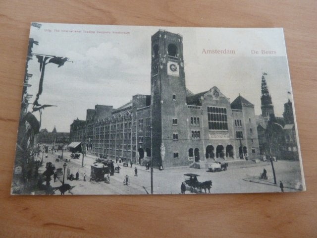 Amsterdam circa 1900 De Beurs met paardentram, Verzamelen, Ophalen of Verzenden, Voor 1920, Ongelopen, Noord-Holland