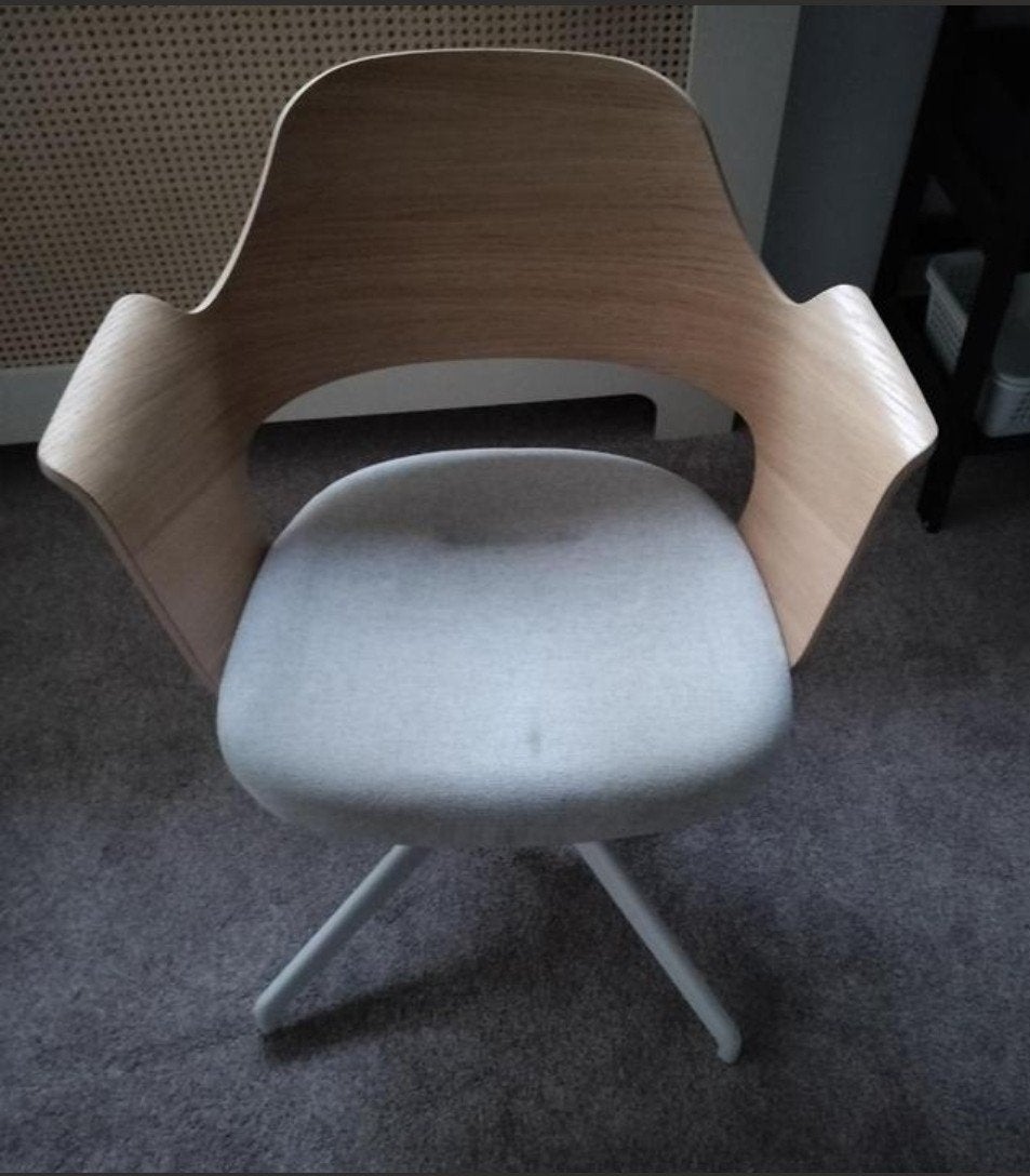 Moderne houten stoel bureaustoel IKEA FJÄLLBERGET 🍃, Ophalen of Verzenden, Zo goed als nieuw, Beige, Bureaustoel