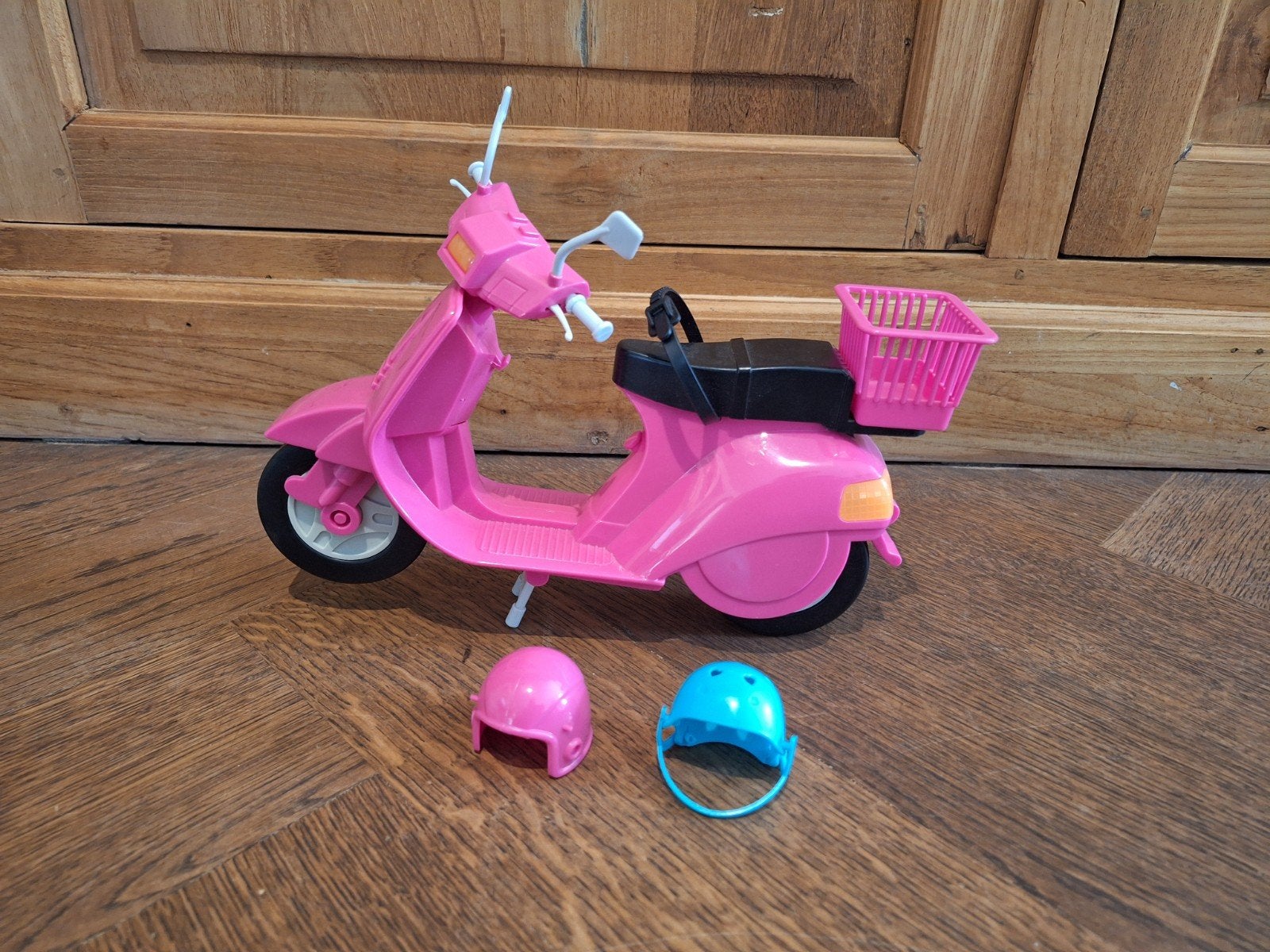 Barbie scooter / brommer, Ophalen of Verzenden