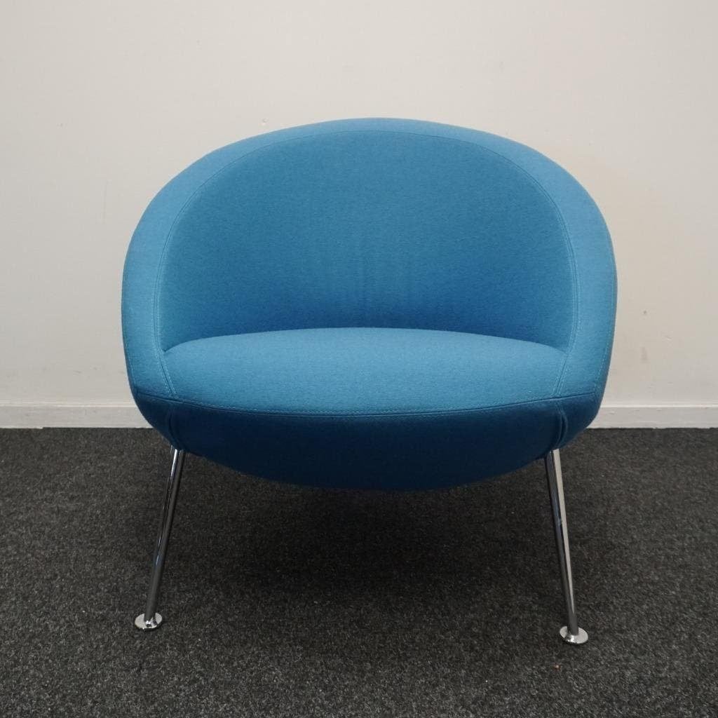 Artifort Hanna Design Fauteuil | Blauwe stof | Design Stoel, Huis en Inrichting, Fauteuils, Gebruikt, -, Minder dan 75 cm, -