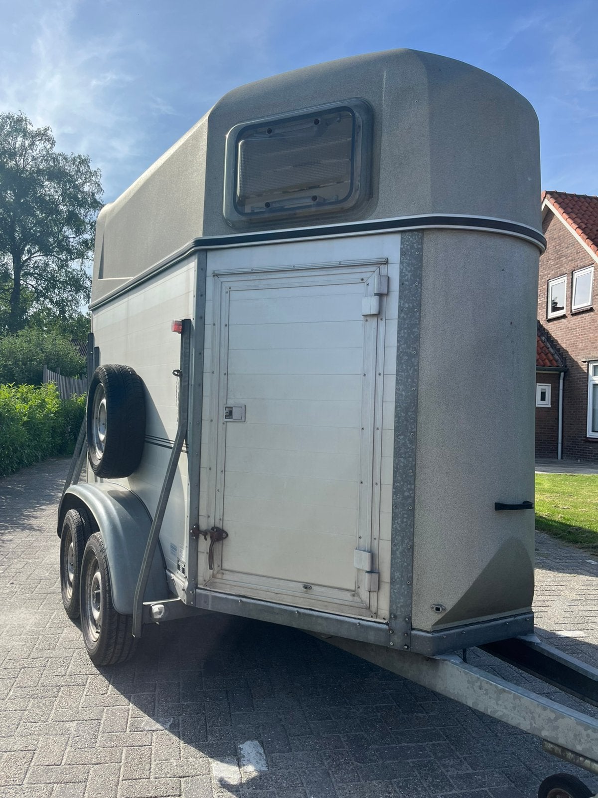Bockmann aluminium 2 paardstrailer 1,5 paards polyester, Ophalen, ., Aluminium, Zo goed als nieuw