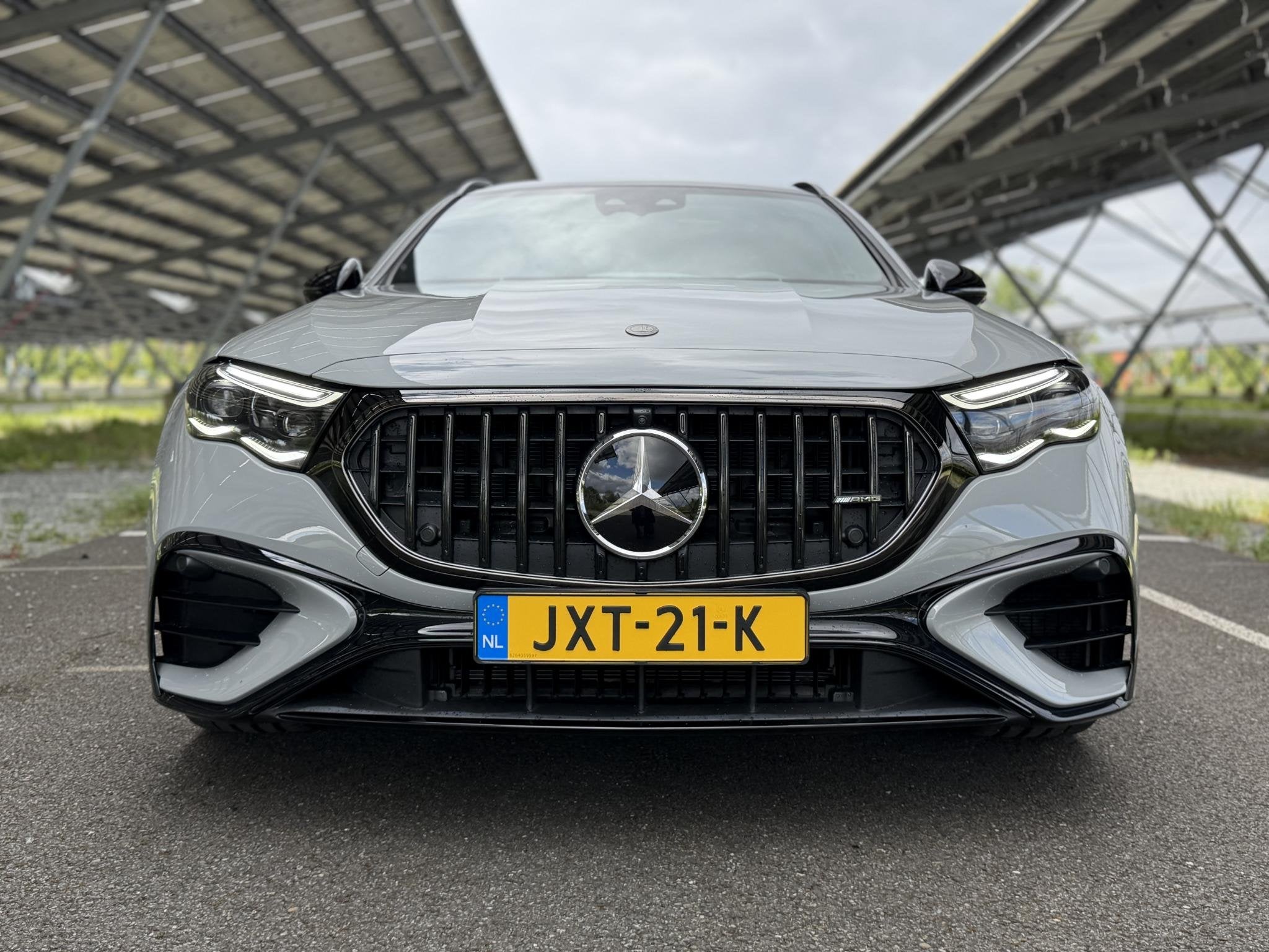 Mercedes-Benz E-klasse Estate AMG 53 4MATIC+ | Night | AMG p, Auto's, Dealer onderhouden, Gebruikt, Leder en Stof, 21 kWh