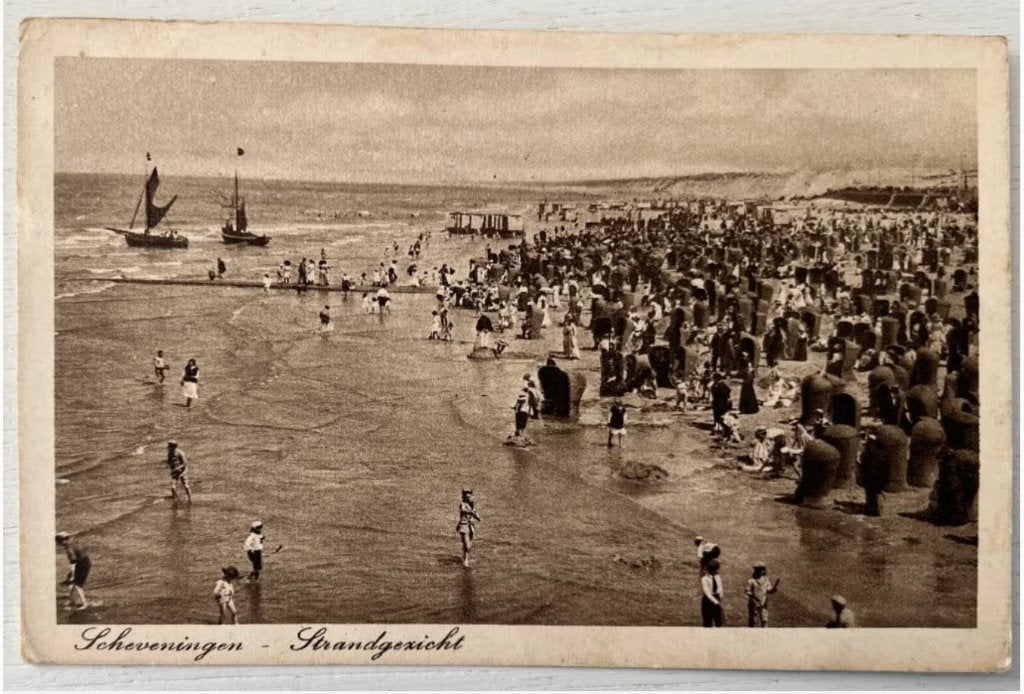 Oude Ansichtkaart - Scheveningen - Strandgezicht (1920), Ophalen of Verzenden, 1920 tot 1940, Gelopen, Zuid-Holland