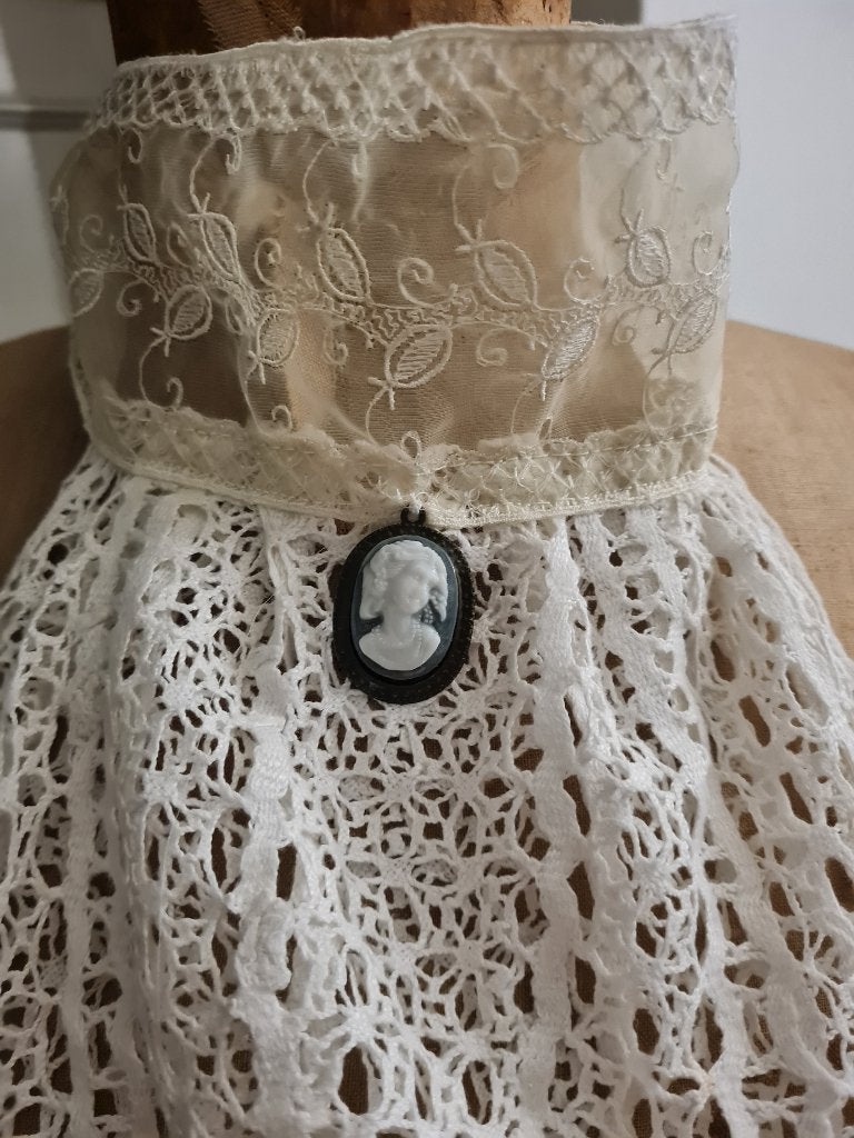 Vintage jabot met camee, Ophalen of Verzenden