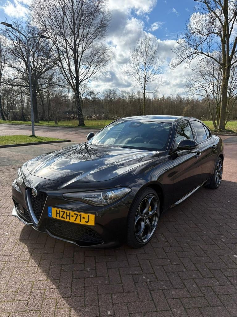 Alfa Romeo Giulia Veloce 280pk Aut AWD 2017 Zwart, Auto's, Alfa Romeo, Automaat, 745 kg, 15 km/l, 1995 cc