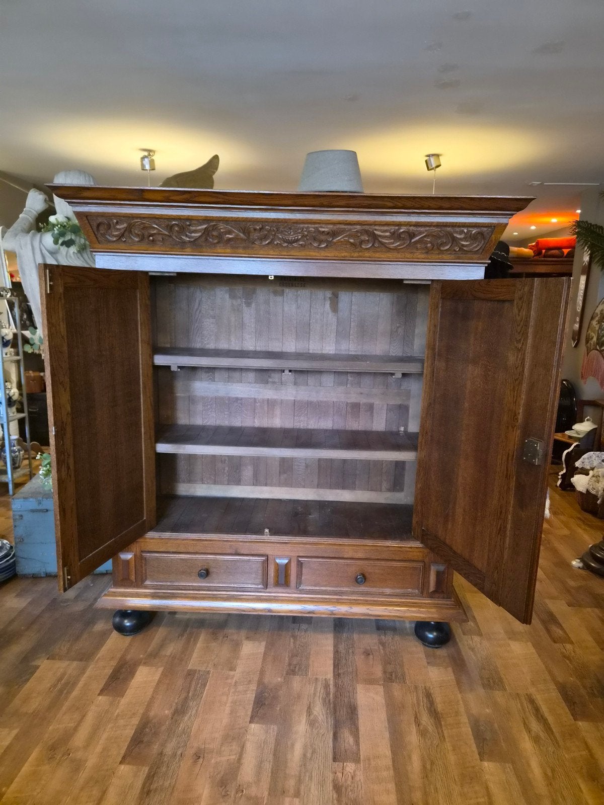 Origineel Groenlose Eikenhouten Kast met Snijwerk, Antiek en Kunst, Ophalen