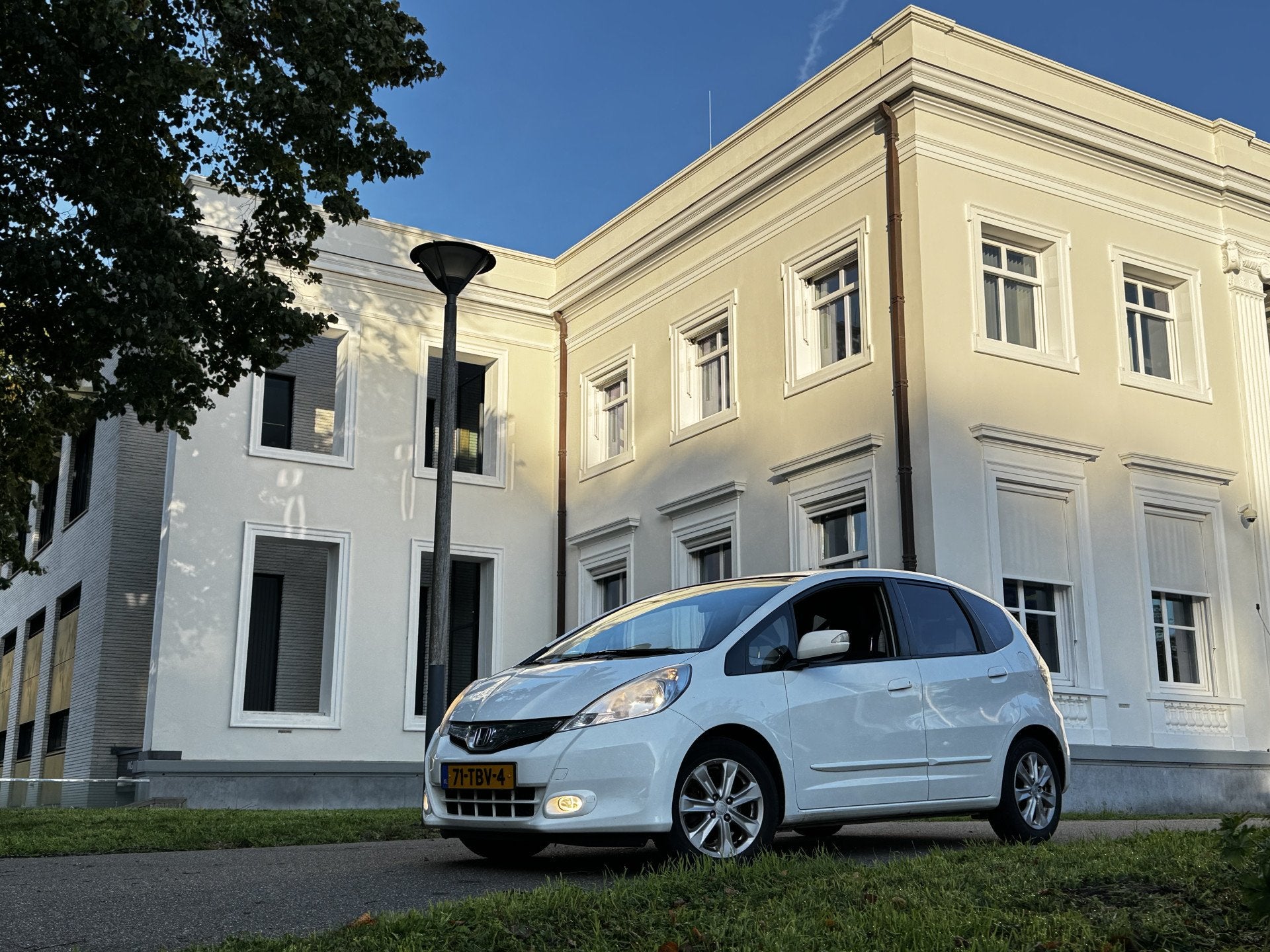 Honda Jazz 1.4 HYBRID AUT, 1:23 !, RIJKLAAR (bj 2012), Auto's, Euro 5, Gebruikt, 4 cilinders, Bedrijf