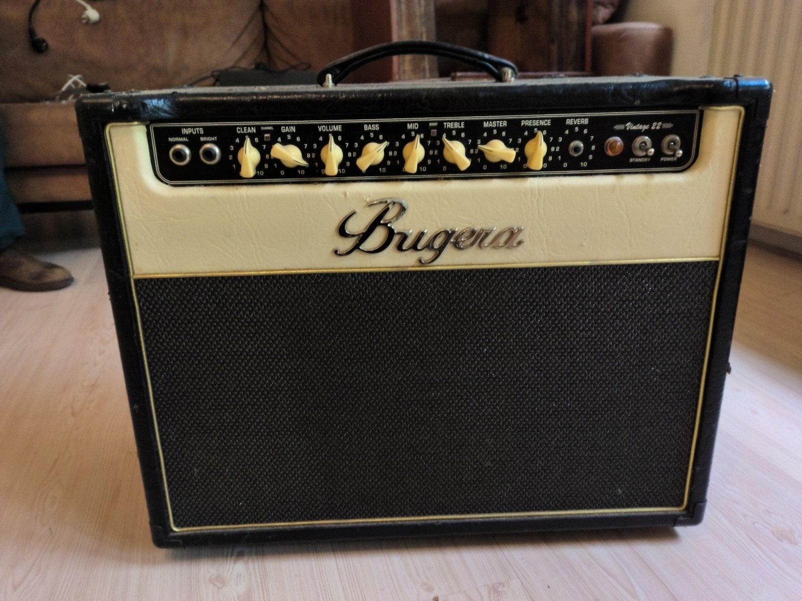 Bugera V22 gitaarversterker - Reverb defect, Muziek en Instrumenten, Ophalen, Gebruikt, Gitaar, 50 tot 100 watt