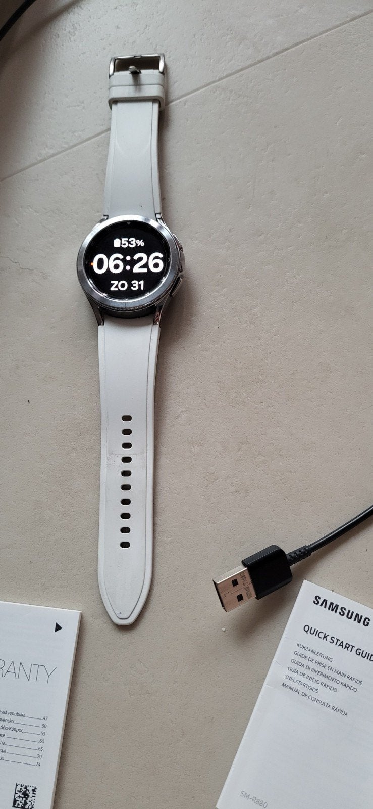 Samsung classic 4  42 mm  dames, Sieraden, Tassen en Uiterlijk, Smartwatches, Zwart, Ophalen of Verzenden, Waterdicht, Conditie