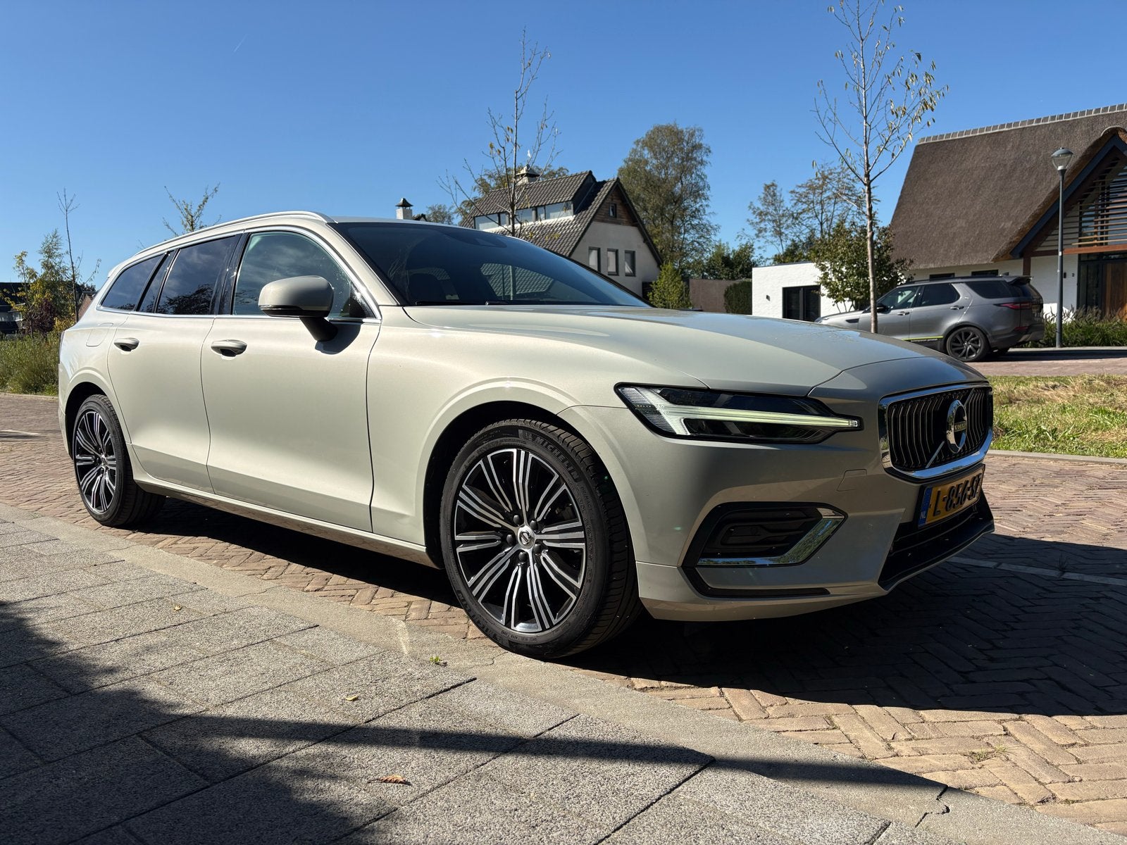Volvo V60 B3 163pk Geartronic Mild Hybrid 2021, Auto's, 1800 kg, 4 cilinders, 1969 cc, 163 pk