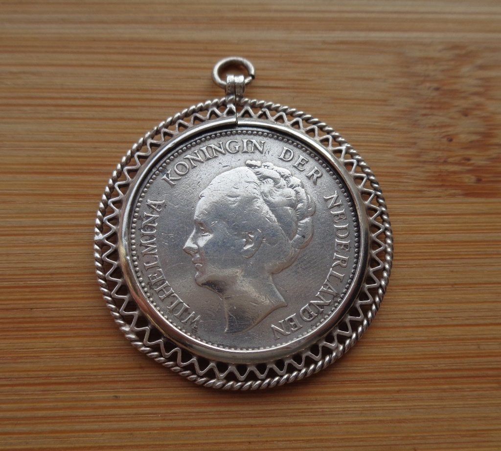 zilveren hanger met 1 gulden uit 1923 [188], Verzenden, Zilver, Hanger