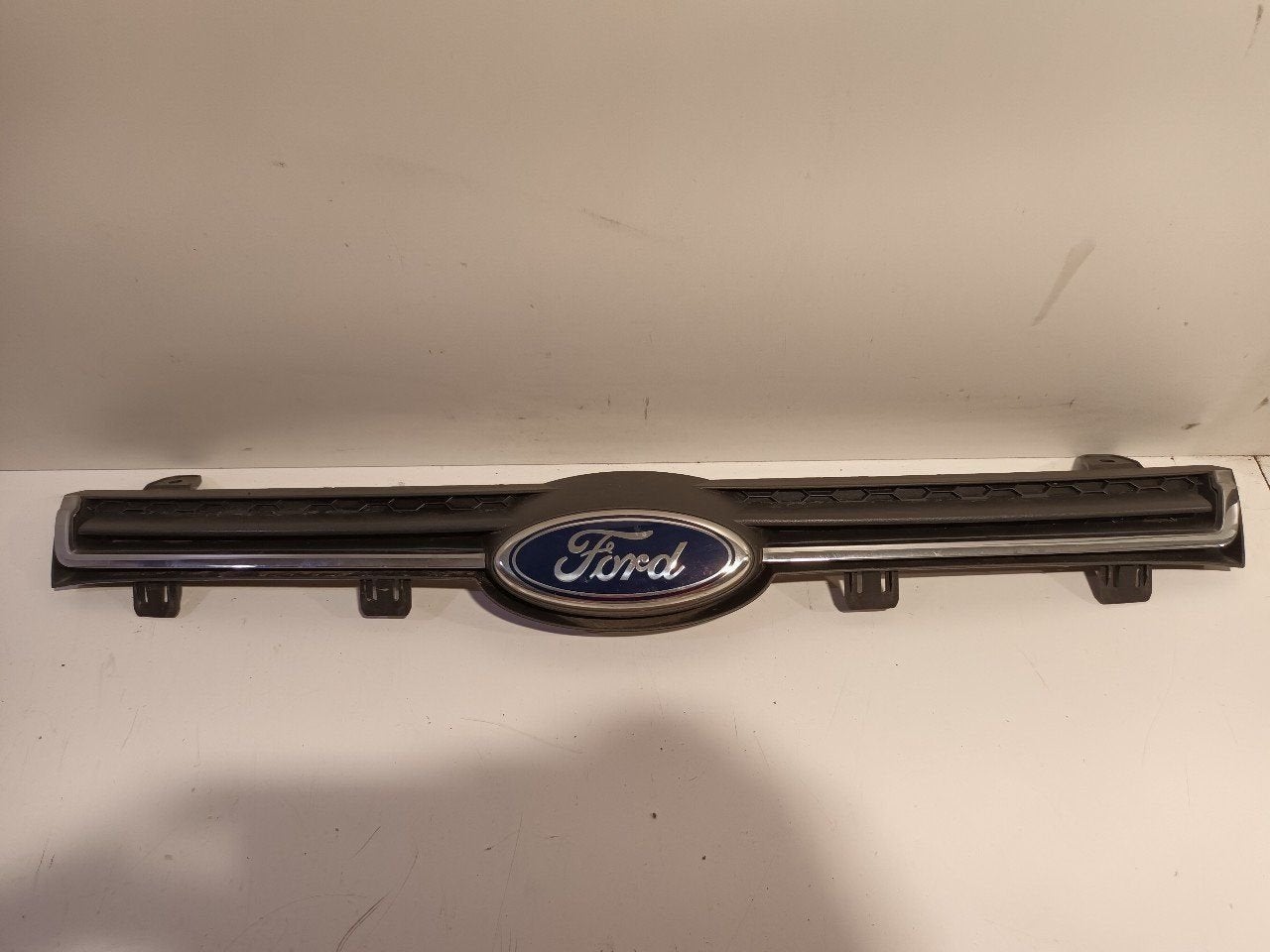 Grille Ford EcoSport, Onderdelen@venauto.nl, Van der Ven Autorecycling B.V., Gebruikt, Ettenseweg 76, 4706 PB Roosendaal, The Netherlands