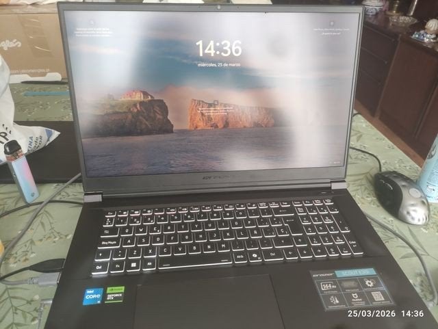 Medion Erazer Scout E30I Gaming Laptop, Computers en Software, Met videokaart, Medion, Intel® Core™ i7 , Ophalen of Verzenden