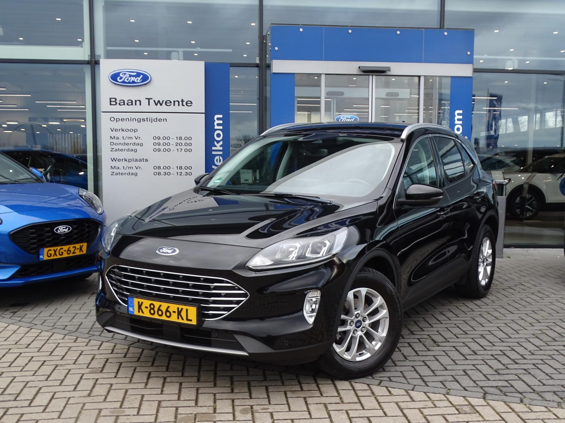 Ford Kuga 1.5 Turbo Titanium | 1600kg Trekgewicht | Winterpa, 12 maanden, Stof, Gebruikt, Zwart