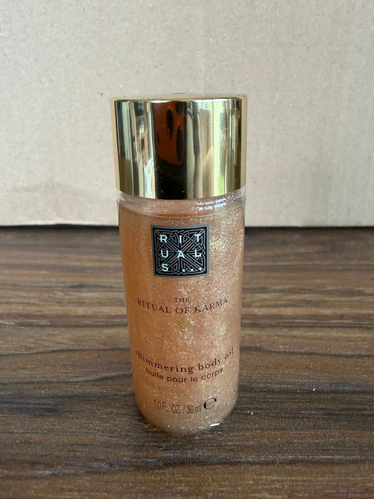 Rituals shimmering body oil Karma  30 ML, Ophalen of Verzenden, Nieuw, Bodylotion, Crème of Olie
