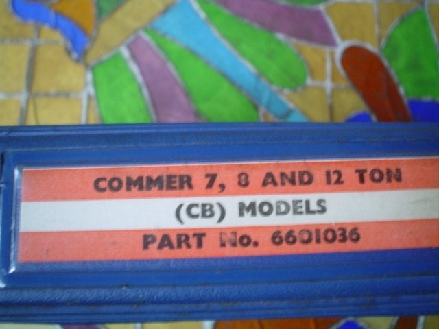 commer 7 , 8 and 12 ton onderdelenboek, Ophalen of Verzenden