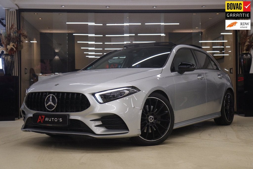 Mercedes-Benz A-klasse 250 AMG Line PANO/CARPLAY/SFEER/ACC/C, Automaat, 15 km/l, Gebruikt, Leder