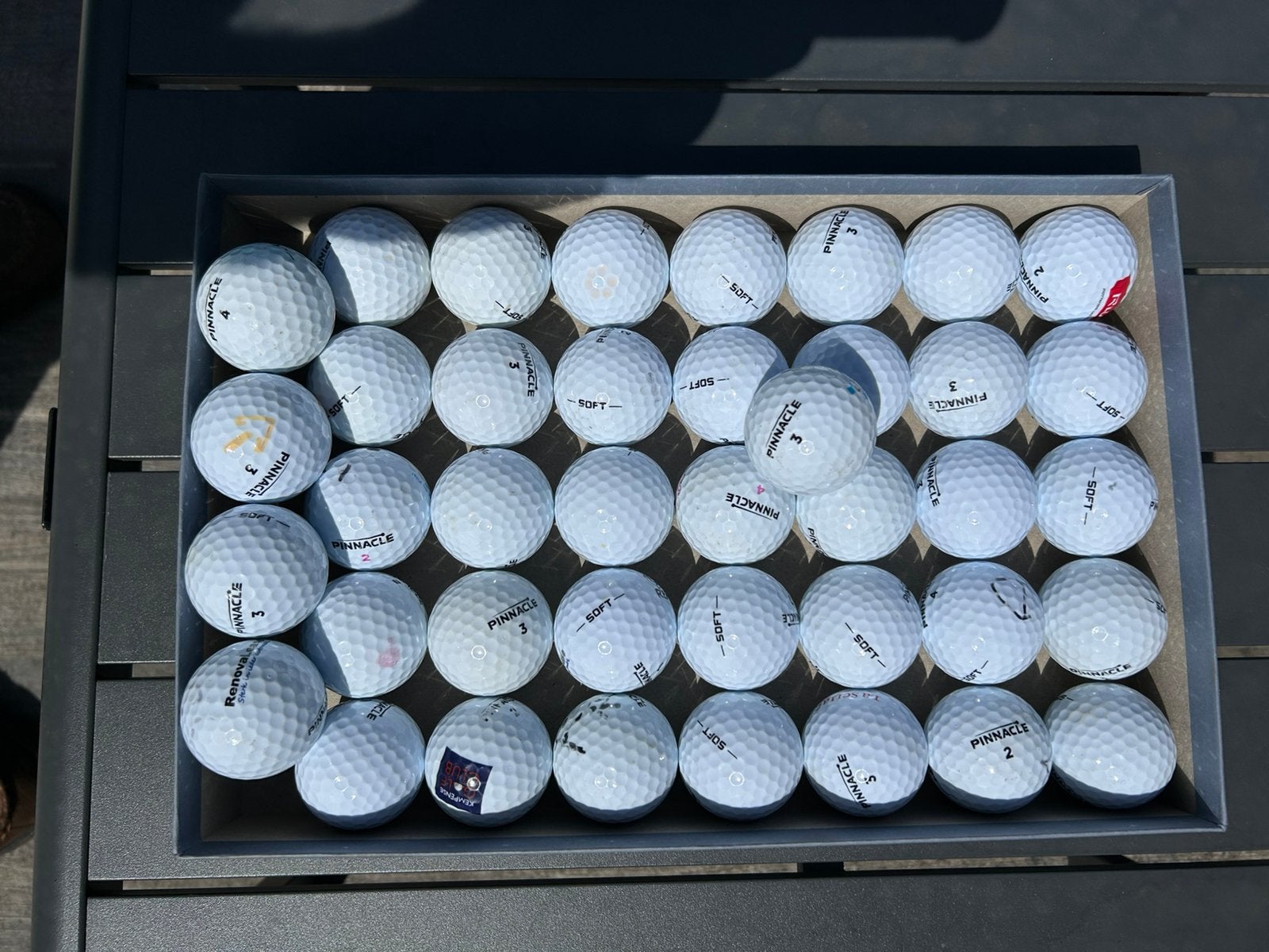 Pinnacle Soft golfballen 40 stuks, Sport en Fitness, Golf, Ophalen of Verzenden, Zo goed als nieuw, Bal(len)