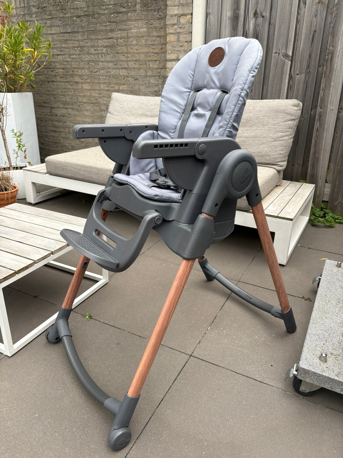 Maxi-cosi minla kinderstoel zgan, Kinderen en Baby's, Kinderstoelen, Ophalen of Verzenden, Zo goed als nieuw, Meegroeistoel, Afneembaar eetblad