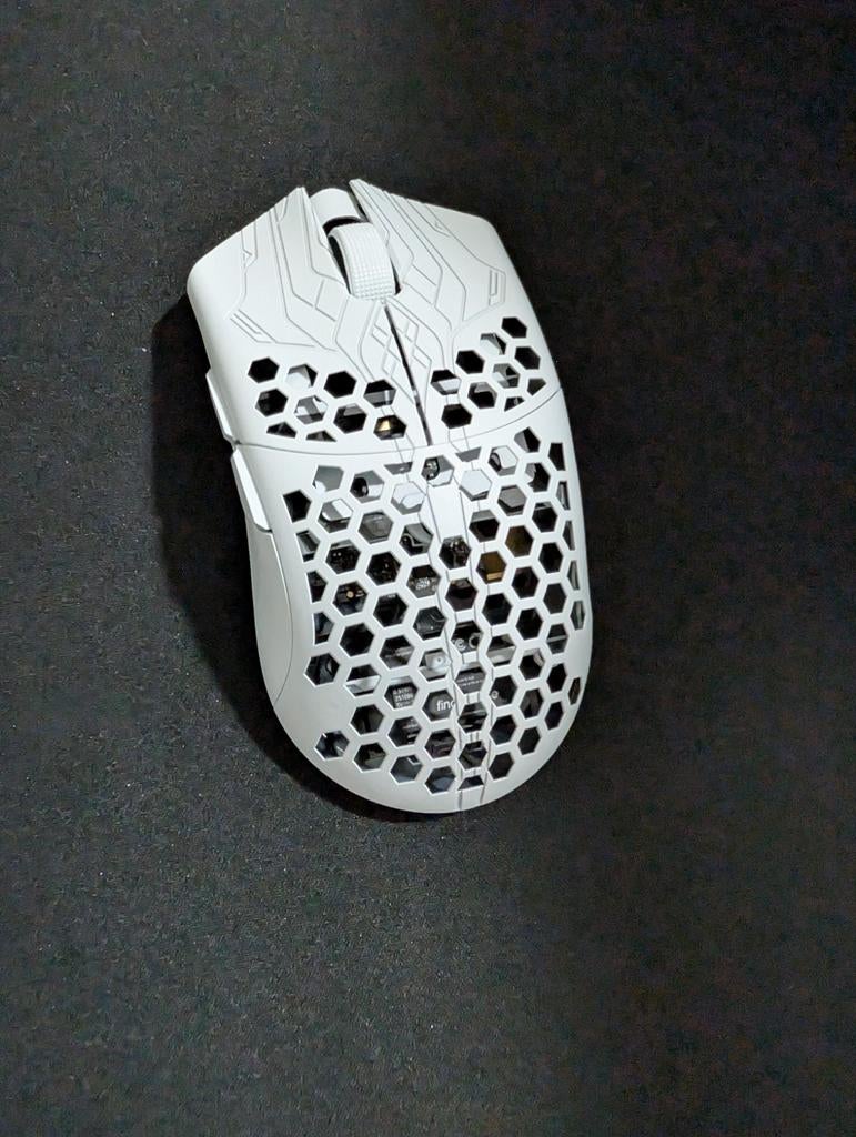 Finalmouse ULX "Frostlord" - Limited Edition, With Receipt, Computers en Software, Muizen, Ophalen of Verzenden, Zo goed als nieuw
