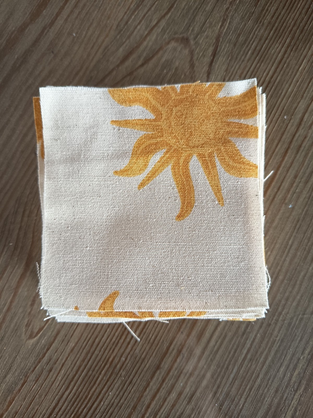 50 patchwork lapjes, Geel, Nieuw, Ophalen of Verzenden, 30 tot 120 cm